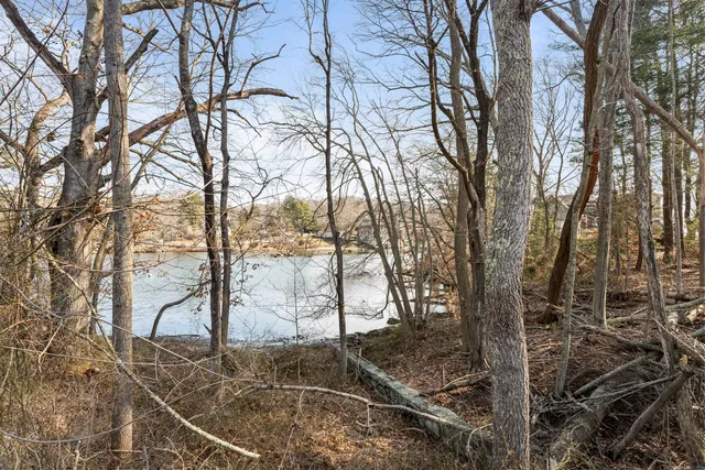 $295,000 | 163 Oswegatchie Road, Waterford, CT 06385