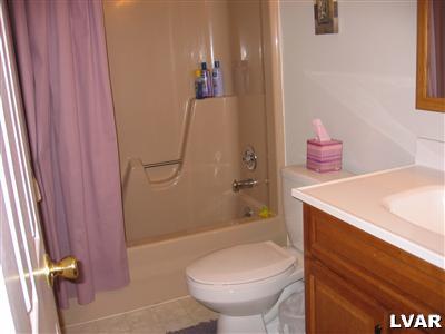 966 Barnside Road Allentown, PA 18103 - Photo 12 of 14 Gallery Image 12