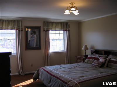 966 Barnside Road Allentown, PA 18103 - Photo 8 of 14 Gallery Image 8