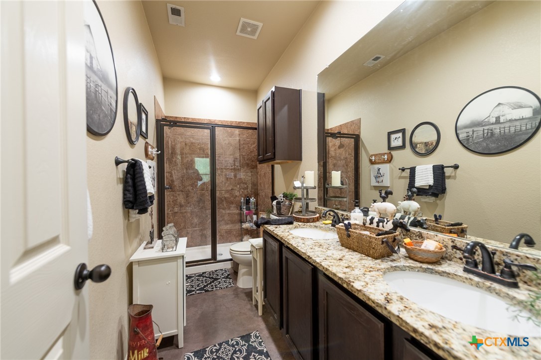 436 Jack Rabbit Lane Buda, TX 78610 - Photo 31 of 40 UNIT B INTERIOR