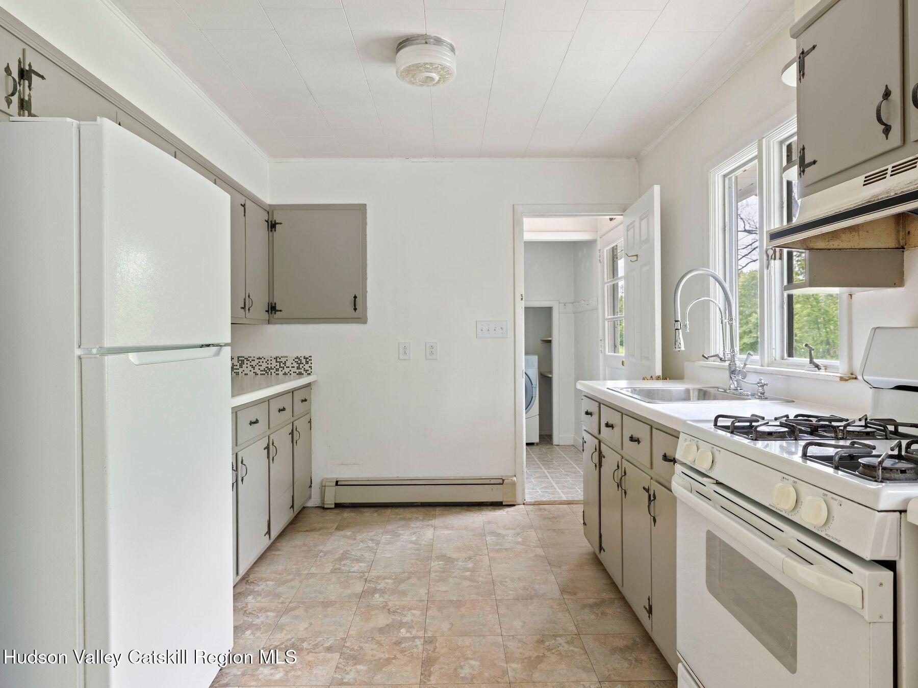 37 Mary's Lane Stone Ridge, NY 12484 - Photo 12 of 30 photo_online_012