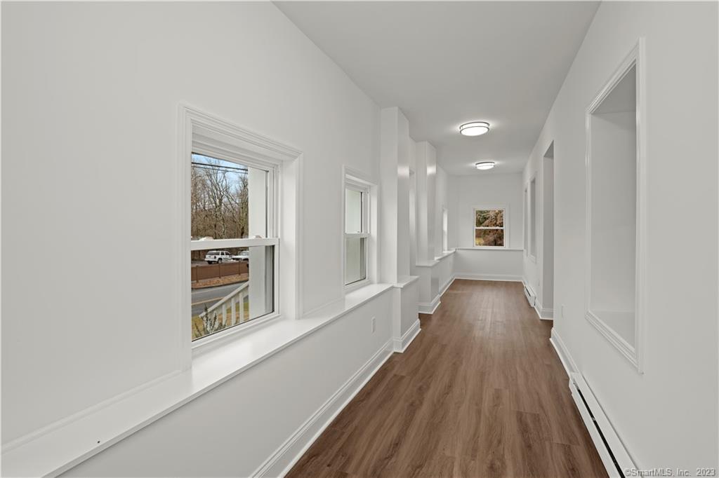 421 Shelton Road Trumbull, CT 06611 - Photo 10 of 35