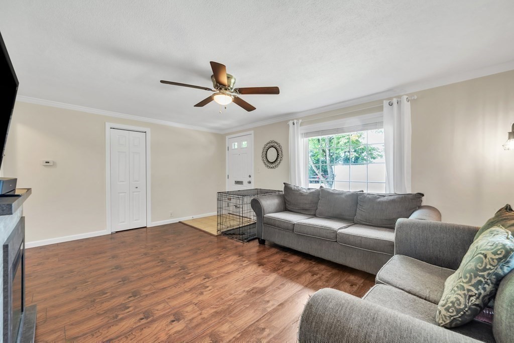 989 Worcester Street Springfield, MA 01151 - Photo 14 of 39