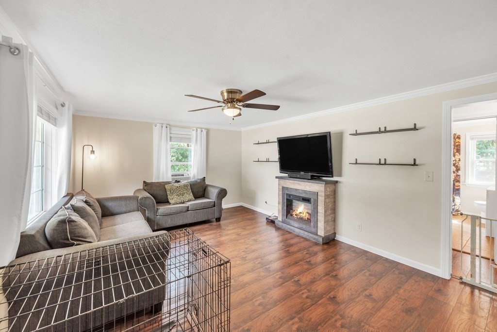 989 Worcester Street Springfield, MA 01151 - Photo 16 of 39