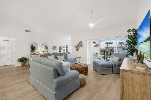 $12,000 | 790 Willowbrook Drive, Unit 305, Naples, FL 34108