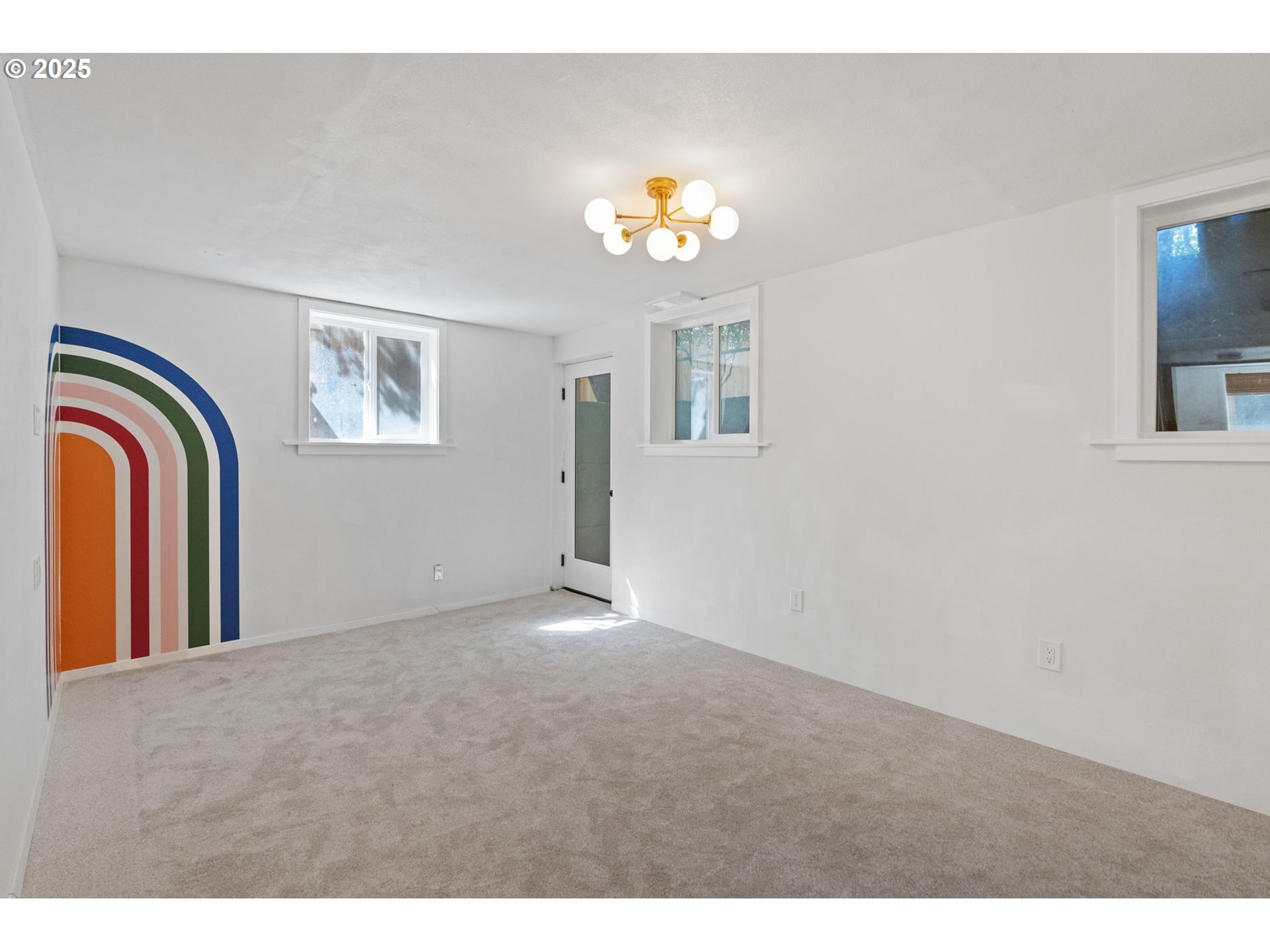 2345 Southwest Dewitt Street Portland, OR 97239 - Photo 23 of 43 Bonus Room