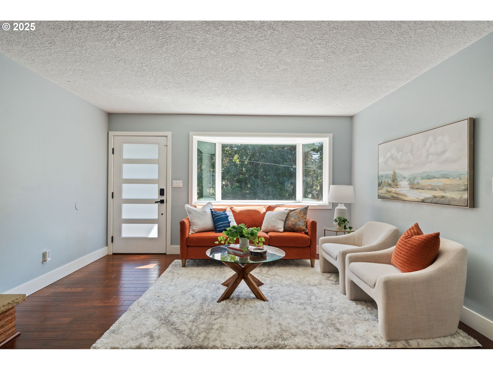 2345 Southwest Dewitt Street Portland, OR 97239 - Photo 3 of 43 Living Room