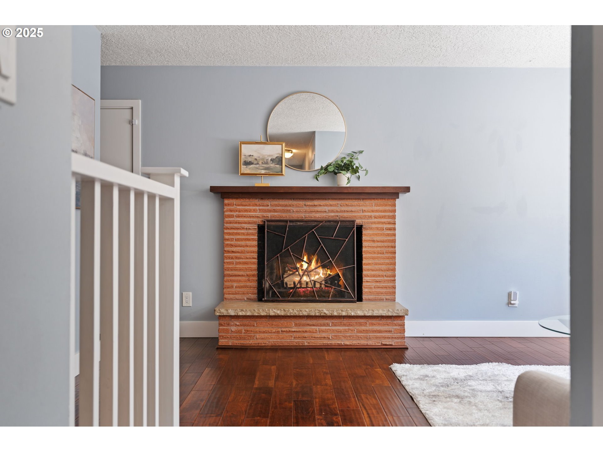 2345 Southwest Dewitt Street Portland, OR 97239 - Photo 5 of 43 Living Room