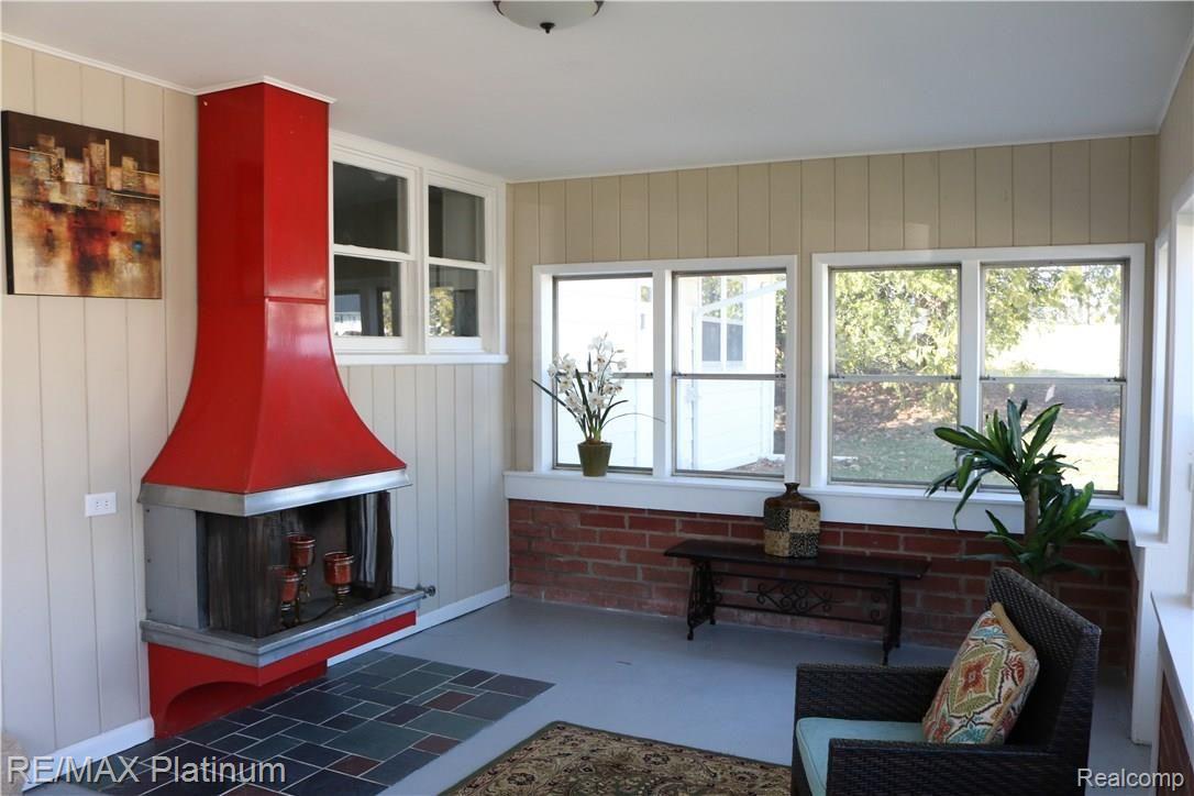 4025 Swarthout Road Howell, MI 48843 - Photo 9 of 25 IMG_3527.JPG