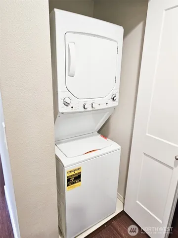 $479,000 | 2272 Newport Way Northwest, Unit 14, Issaquah, WA 98027