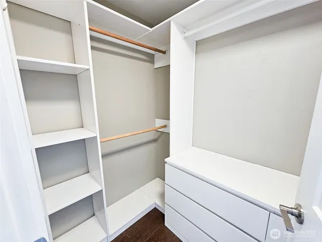 $479,000 | 2272 Newport Way Northwest, Unit 14, Issaquah, WA 98027