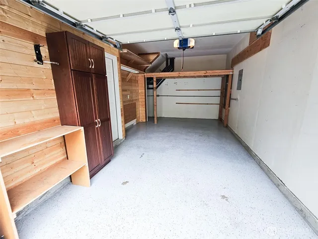 $479,000 | 2272 Newport Way Northwest, Unit 14, Issaquah, WA 98027