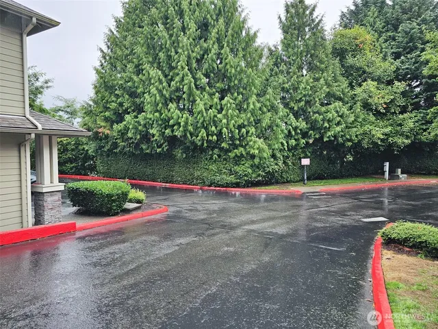 $479,000 | 2272 Newport Way Northwest, Unit 14, Issaquah, WA 98027