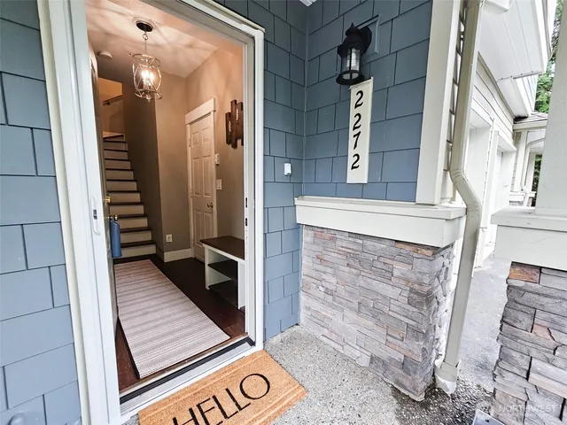 $479,000 | 2272 Newport Way Northwest, Unit 14, Issaquah, WA 98027