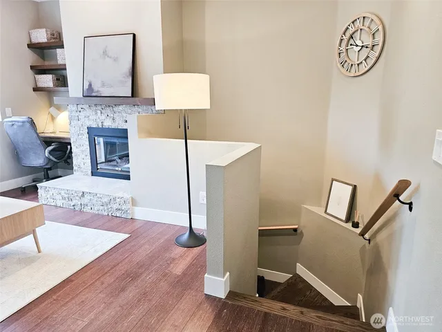 $479,000 | 2272 Newport Way Northwest, Unit 14, Issaquah, WA 98027