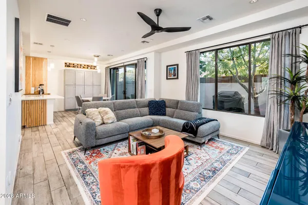 $3,850 | 4416 North 27th Way, Phoenix, AZ 85016