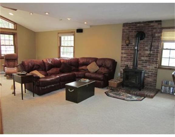6 Fisher Road Chelmsford, MA 01824 - Photo 11 of 28