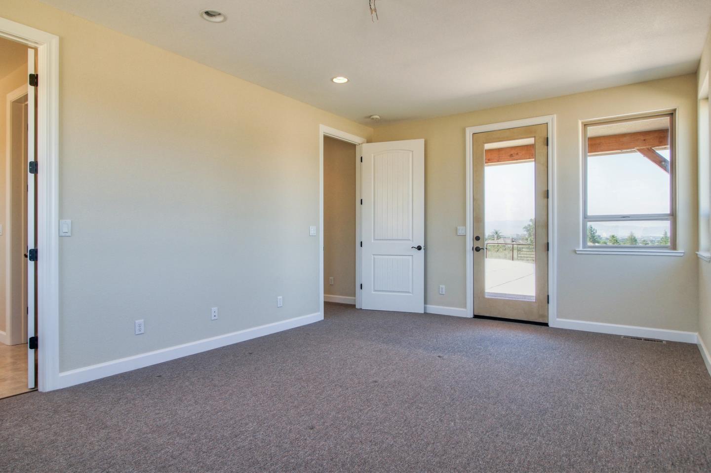 1410 Spring Grove Road Hollister, CA 95023 - Photo 11 of 28 Gallery Image 11