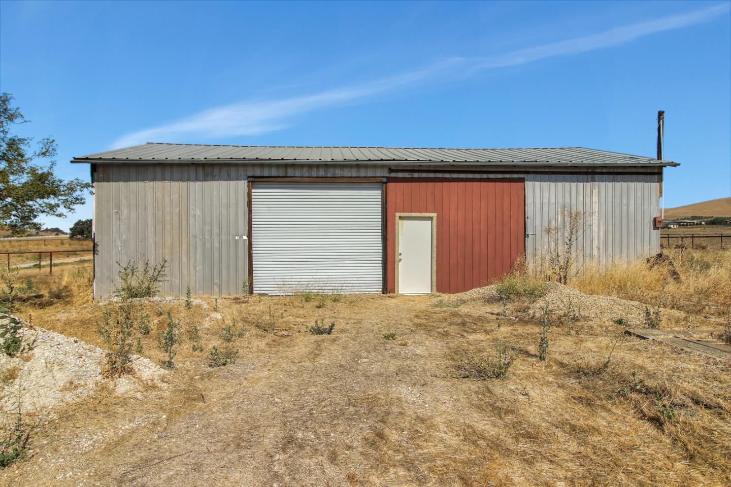 1410 Spring Grove Road Hollister, CA 95023 - Photo 20 of 28 Gallery Image 20
