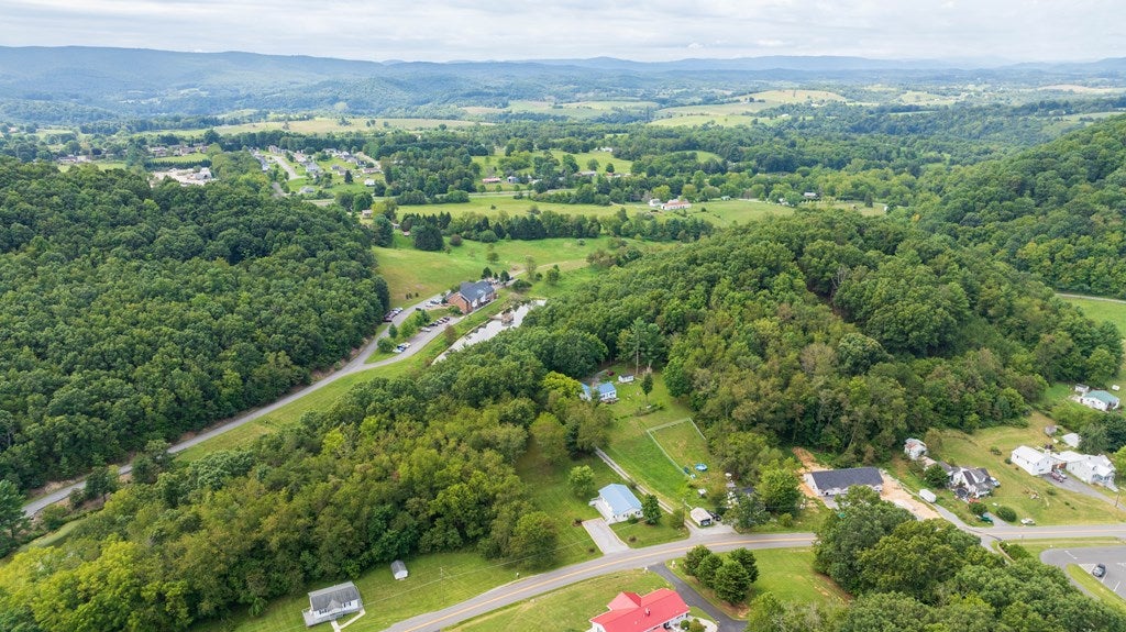 2095 West Ridge Road Wytheville, VA 24382 - Photo 34 of 48 Gallery Image 34