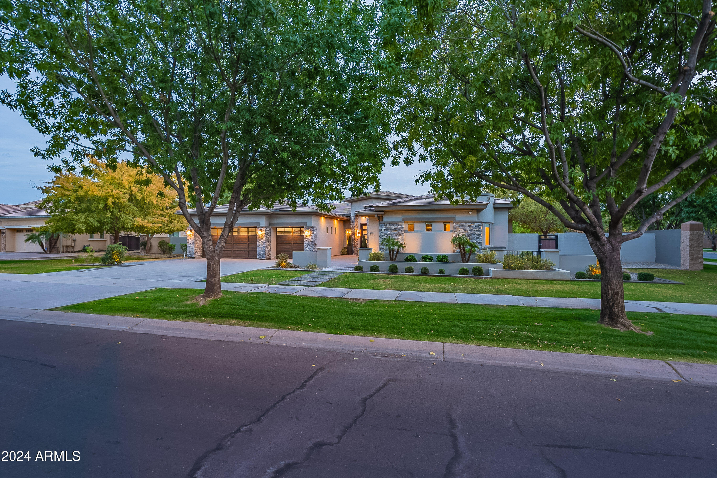 2911 East Morrison Ranch Parkway Gilbert, AZ 85296 - Photo 88 of 117 a front view of house with yard and green space