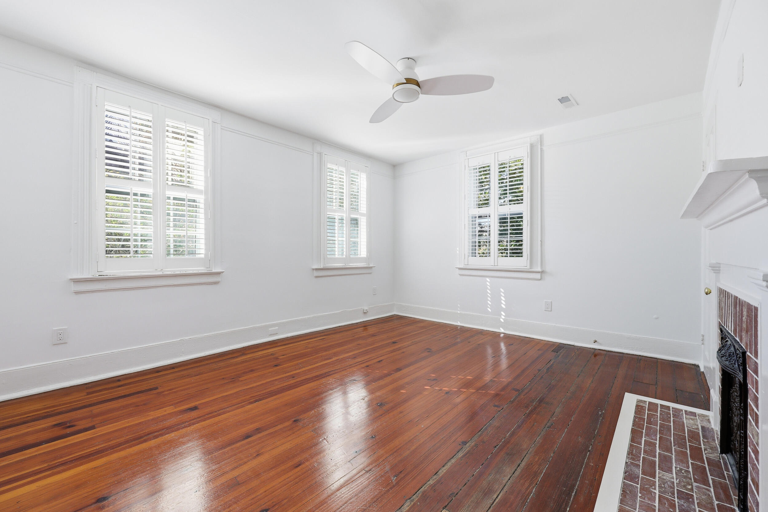 84 Vanderhorst Street Charleston, SC 29403 - Photo 21 of 35 11_ecp_005