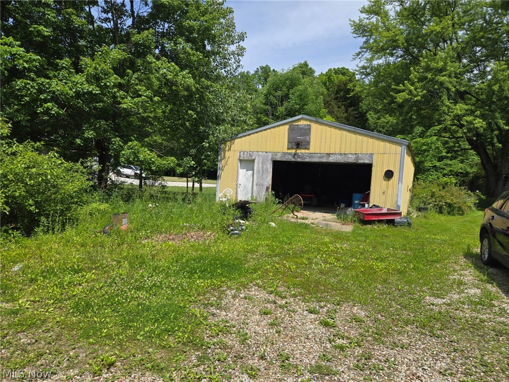 348 Fox Lake Road Wooster, OH 44691 - Photo 2 of 7