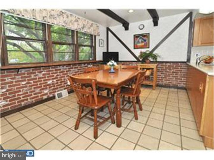 1045 Irvin Road Huntingdon Valley, PA 19006 - Photo 8 of 24 Breakfast Room