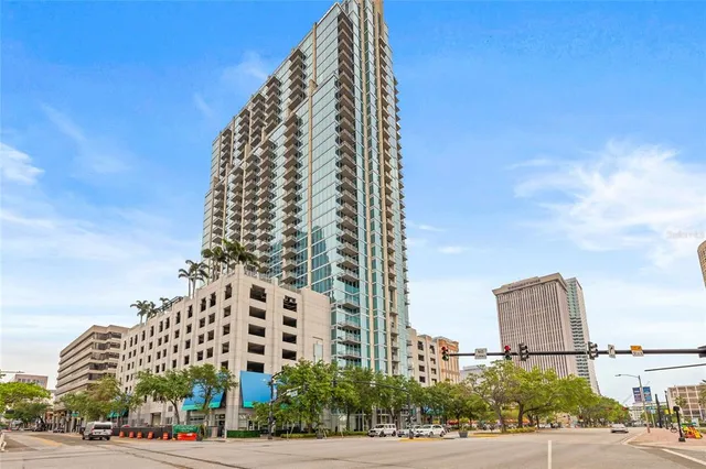 a view of a large building