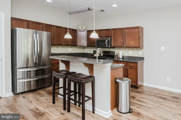 $390,000 | 117 Oak Ridge Drive, Mount Royal, NJ 08061