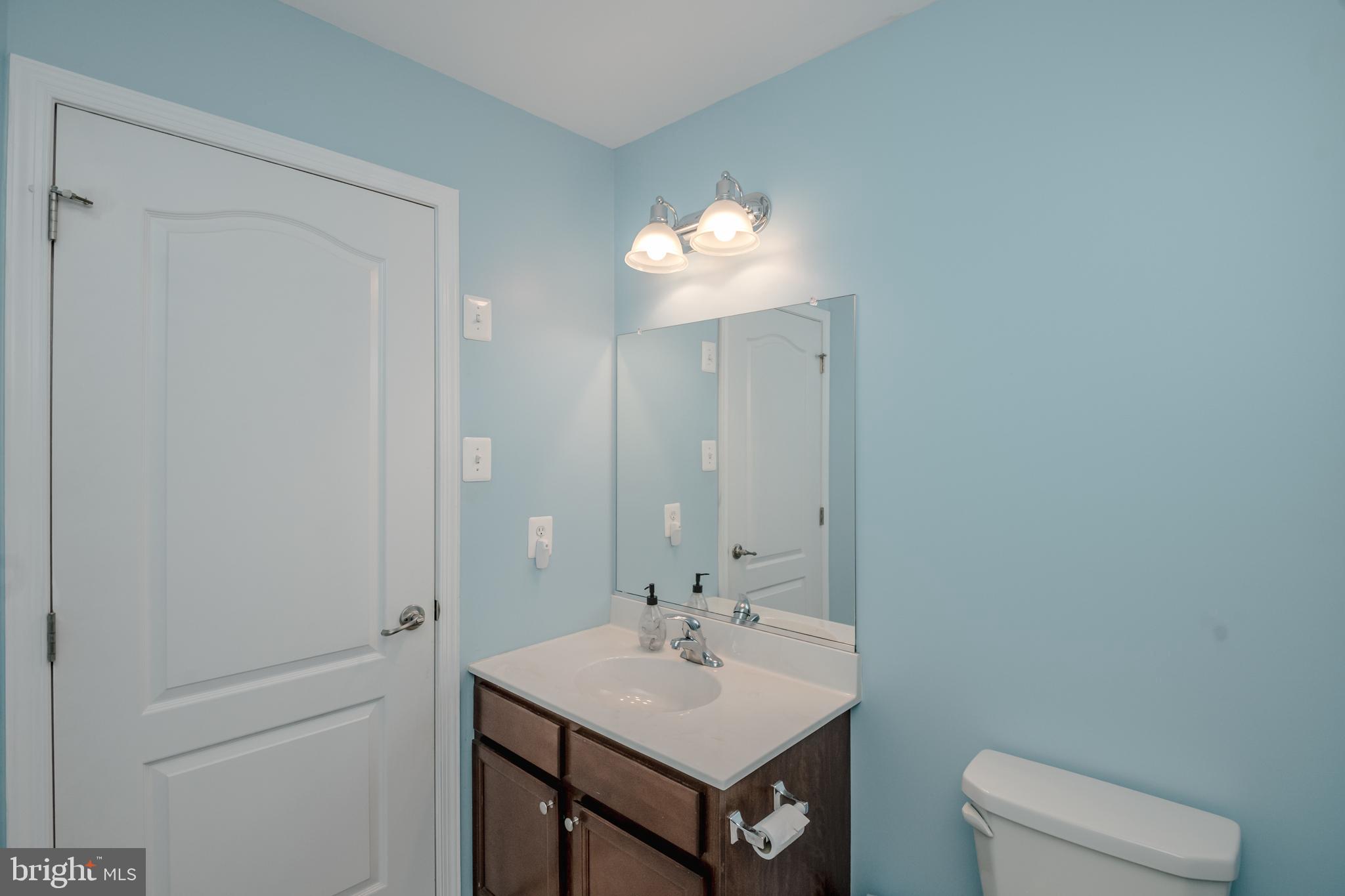 117 Oak Ridge Drive Mount Royal, NJ 08061 - Photo 33 of 42 Main Bathroom