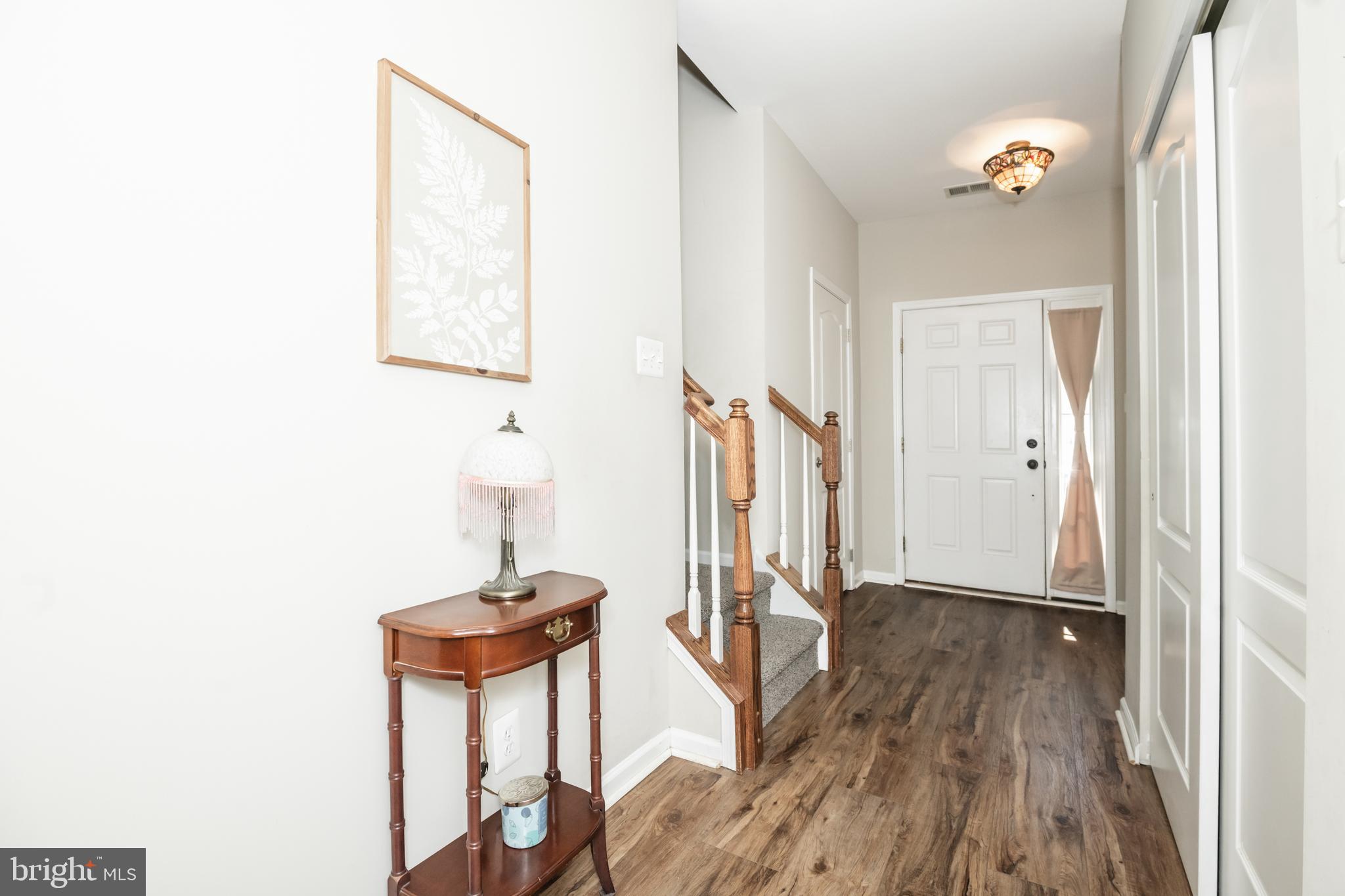 117 Oak Ridge Drive Mount Royal, NJ 08061 - Photo 5 of 42 Foyer hall