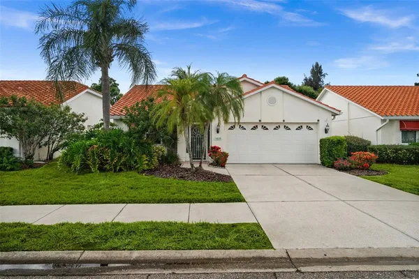 $330,000 | 4825 Tamarack Trail, Venice, FL 34293