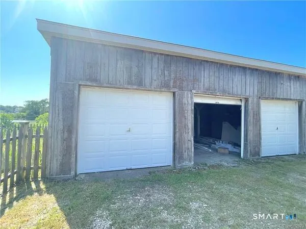 $2,900 | 20 Jackson Avenue, Unit 3, Stonington, CT 06355