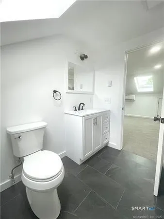 $2,900 | 20 Jackson Avenue, Unit 3, Stonington, CT 06355