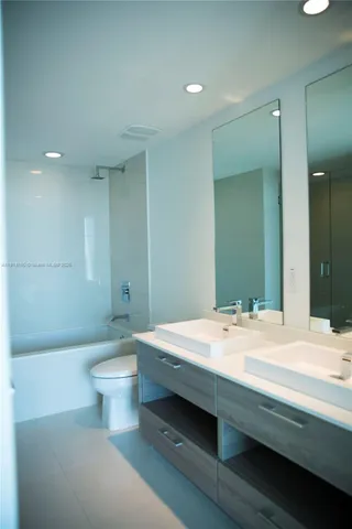 $7,200 | 1300 South Miami Avenue, Unit 3605, Miami, FL 33130