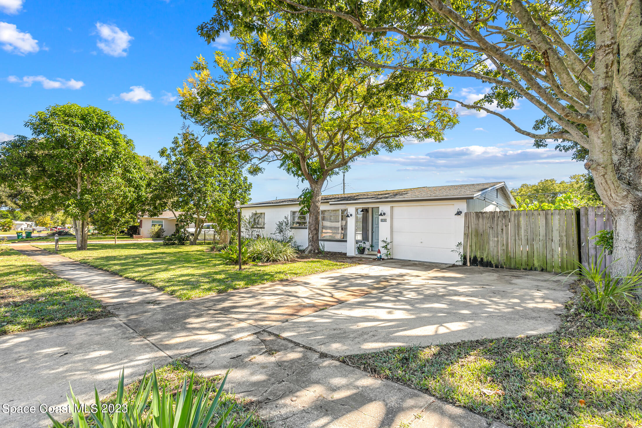 1009 Illinois Road Cocoa, FL 32927 - Photo 4 of 36 Front