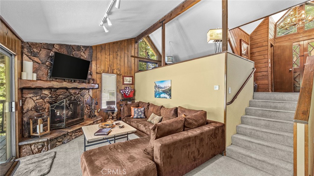 582 Kuffel Canyon Road Lake Arrowhead, CA 92352 - Photo 5 of 28