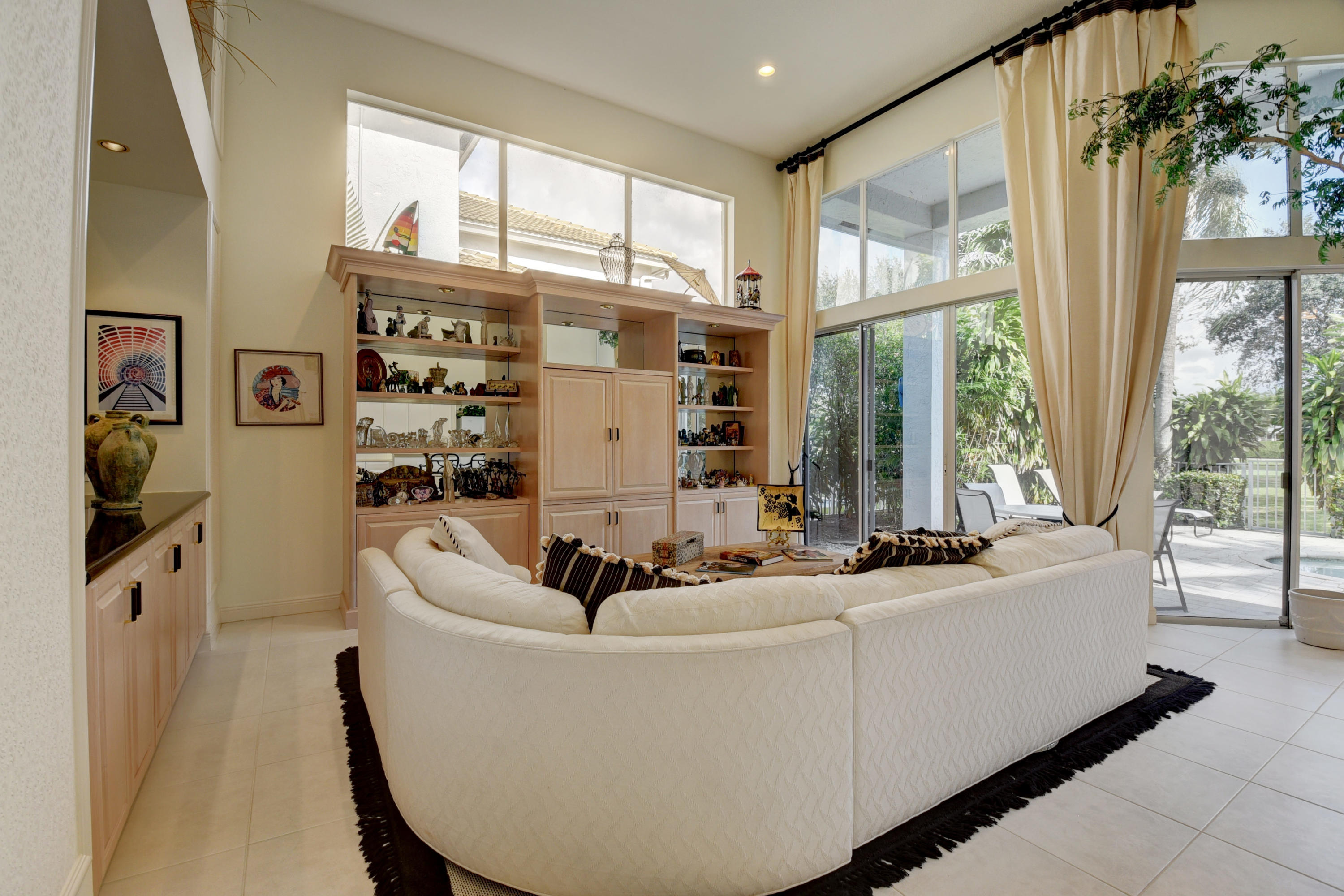 5648 Regency Circle East Boca Raton, FL 33496 - Photo 14 of 27 Family Room