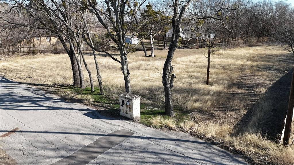 105 Huling Drive Azle, TX 76020 - Photo 1 of 13