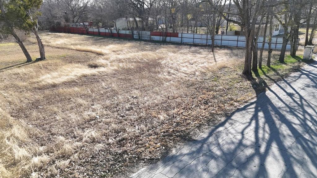 105 Huling Drive Azle, TX 76020 - Photo 11 of 13