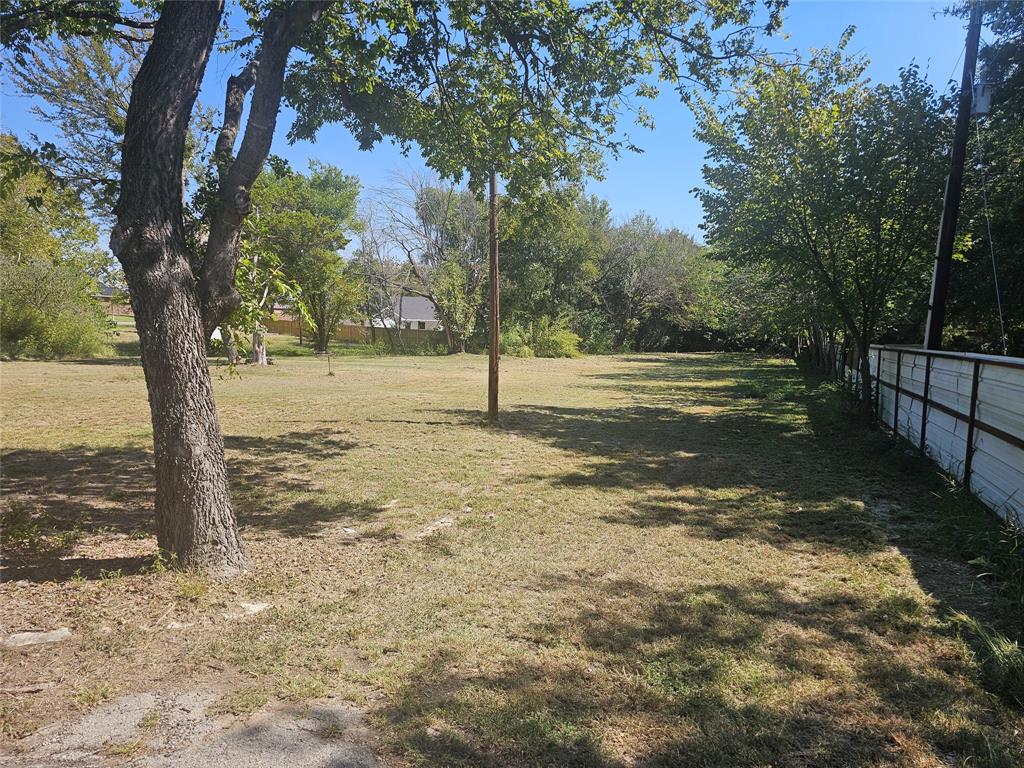 105 Huling Drive Azle, TX 76020 - Photo 6 of 13