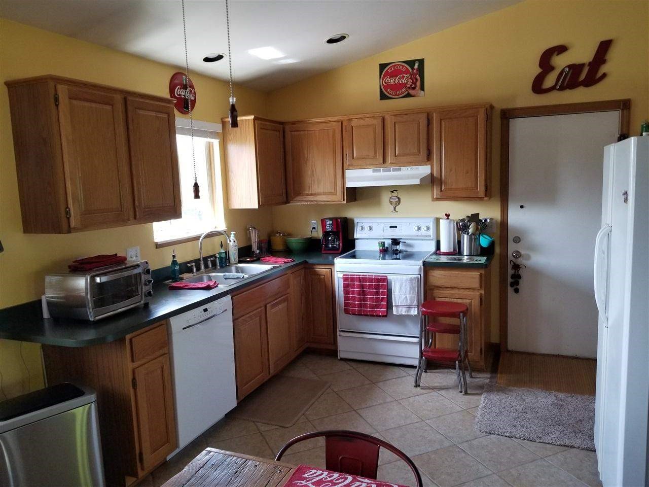 2175 Sperry Road Allenton, MI 48002 - Photo 8 of 33 21453253-7.JPG