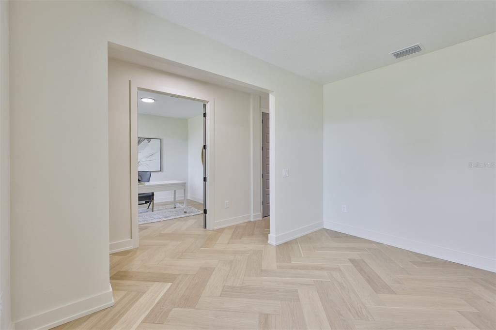 5610 South Sheridan Road Tampa, FL 33611 - Photo 15 of 63