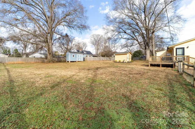 $330,000 | 806 Walnut Street, Belmont, NC 28012