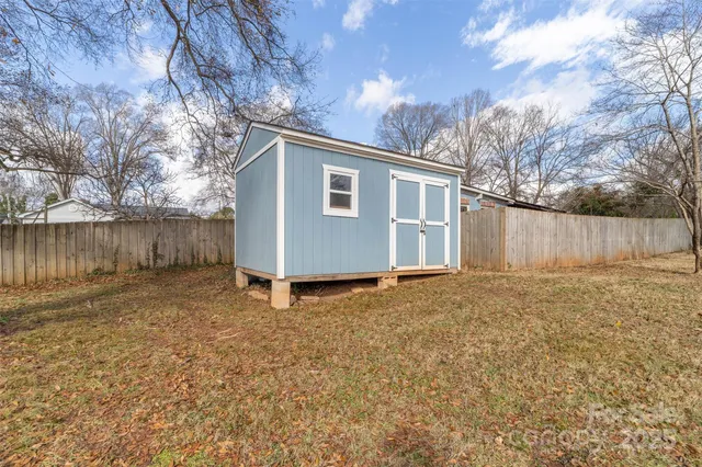 $330,000 | 806 Walnut Street, Belmont, NC 28012