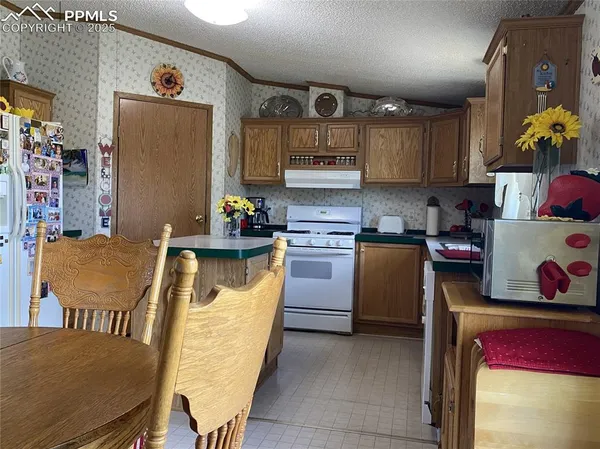 $600,000 | 3955 South Meridian Road, Colorado Springs, CO 80929