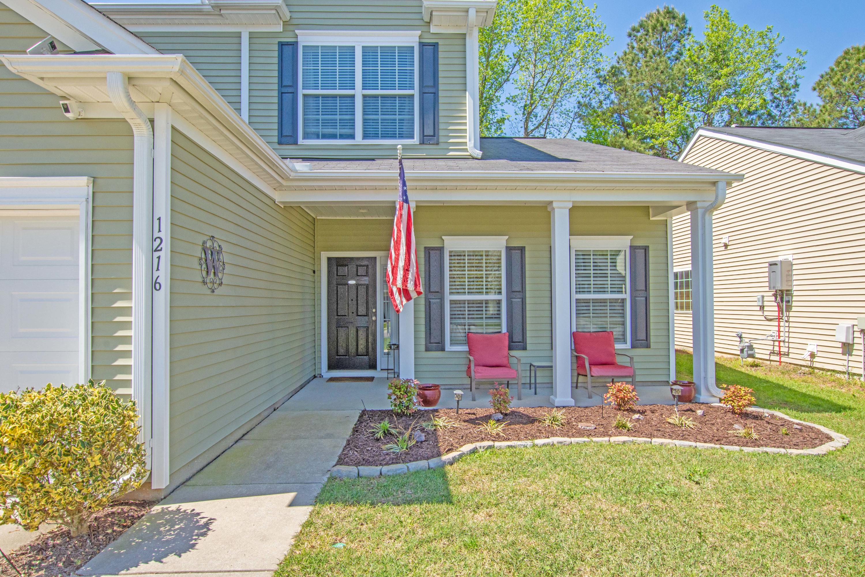 1216 Cosmos Road Summerville, SC 29483 - Photo 4 of 48 0-5 (2)