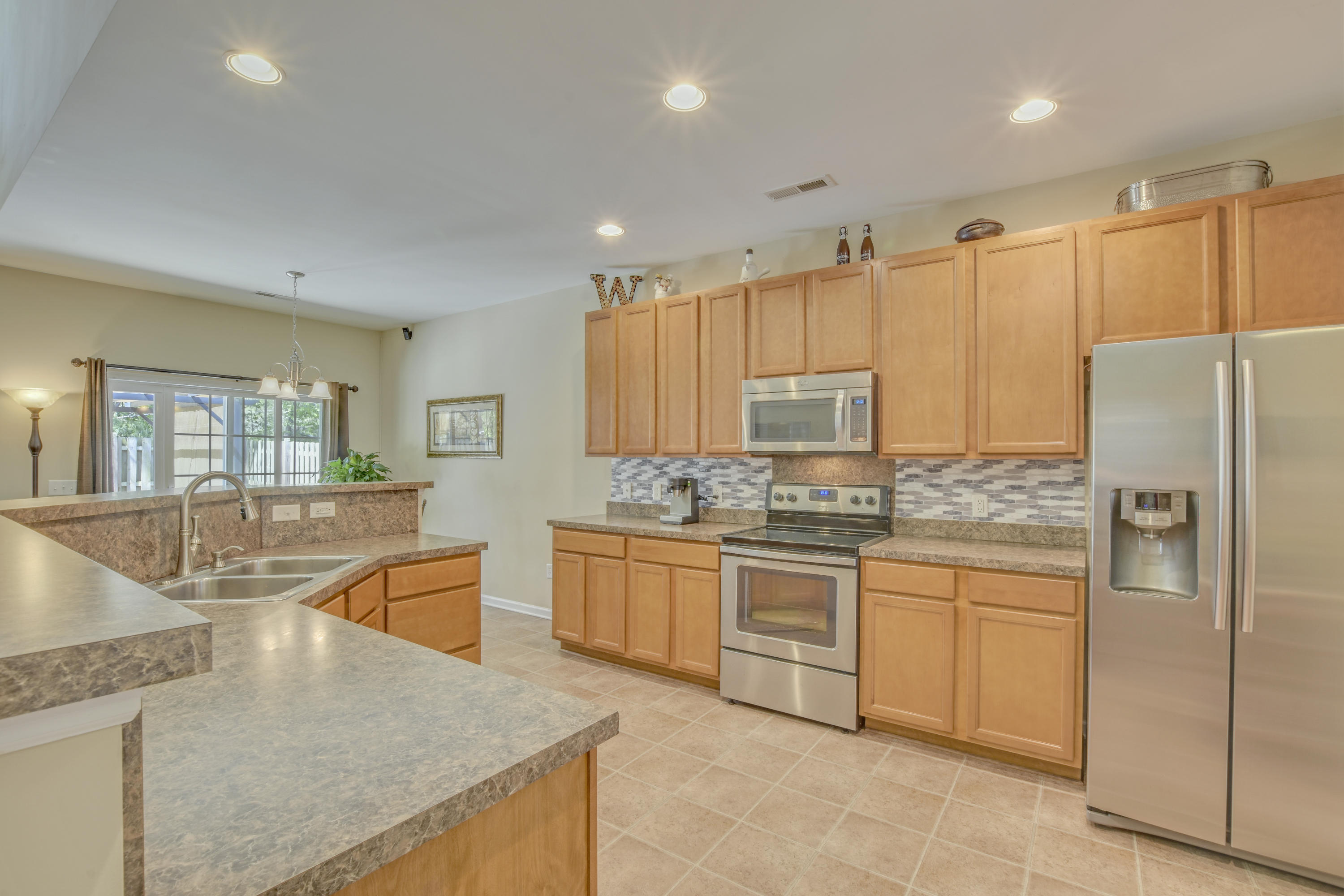 1216 Cosmos Road Summerville, SC 29483 - Photo 10 of 48 22