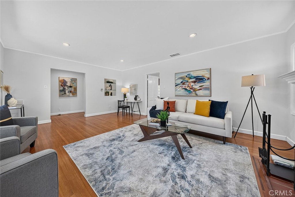 735 Los Altos Avenue Long Beach, CA 90804 - Photo 11 of 39